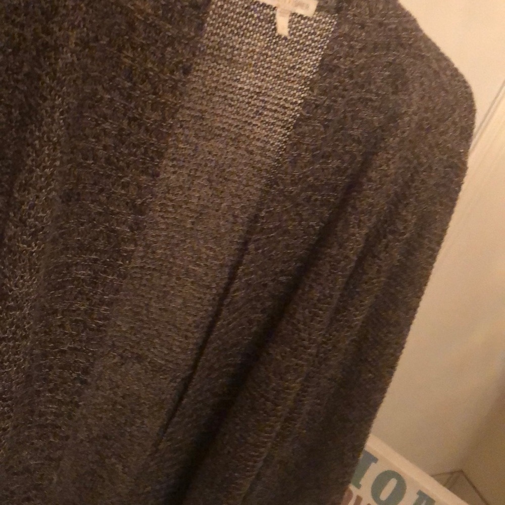 3/$35 Eileen Fisher open cardigan